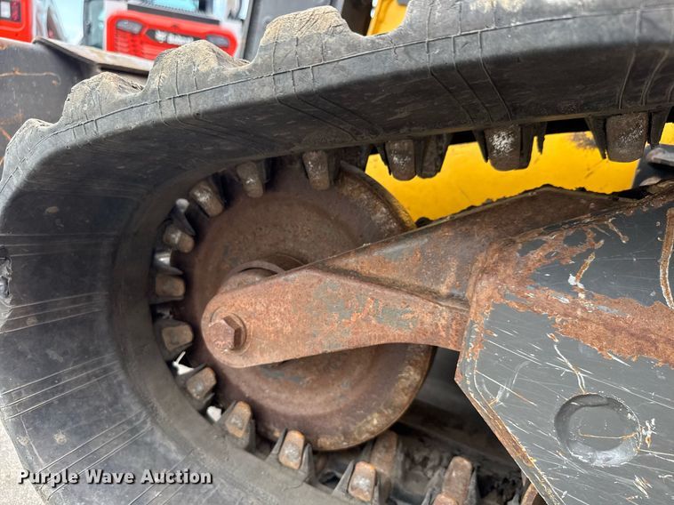 image for item DY0335 2016 New Holland C238 tracked skid steer loader