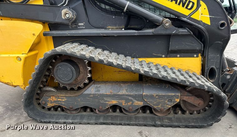 image for item DY0335 2016 New Holland C238 tracked skid steer loader