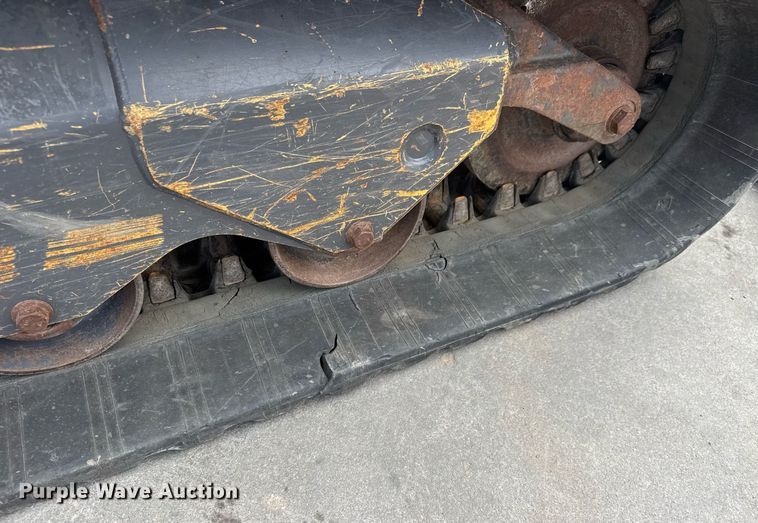 image for item DY0335 2016 New Holland C238 tracked skid steer loader