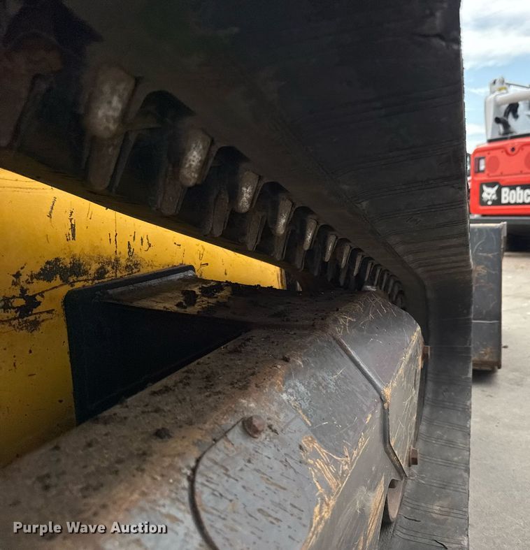 image for item DY0335 2016 New Holland C238 tracked skid steer loader