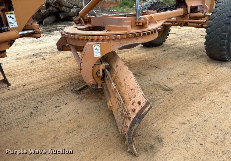 image for item DY0729 2004 Case 865 motor grader