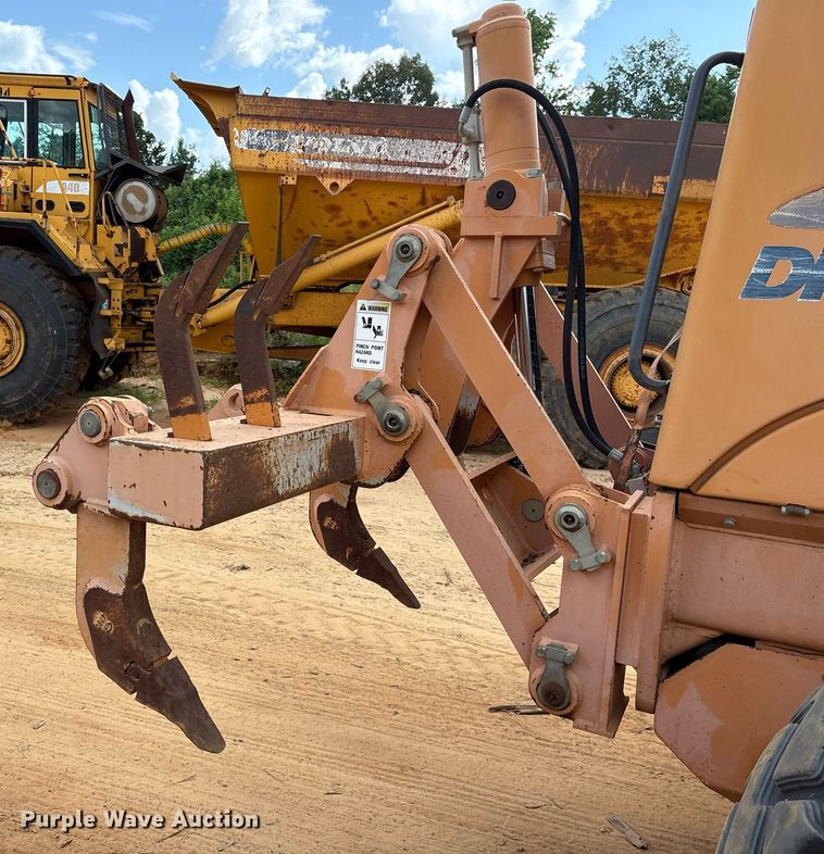 image for item DY0729 2004 Case 865 motor grader