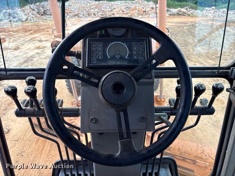 image for item DY0729 2004 Case 865 motor grader