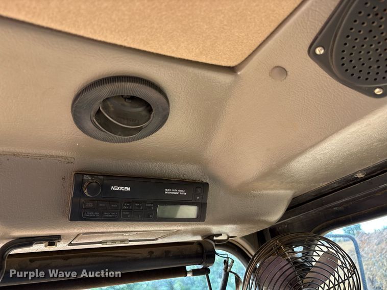 image for item DY0729 2004 Case 865 motor grader