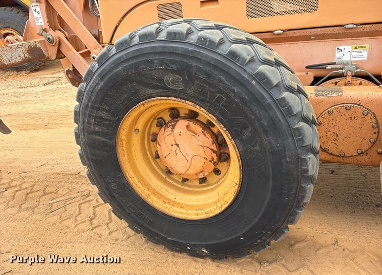 image for item DY0729 2004 Case 865 motor grader