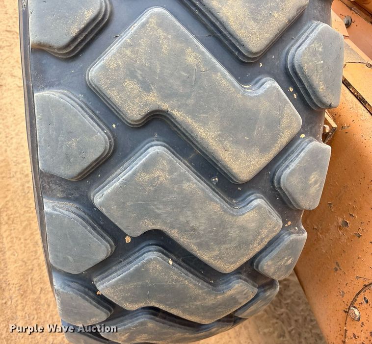 image for item DY0729 2004 Case 865 motor grader