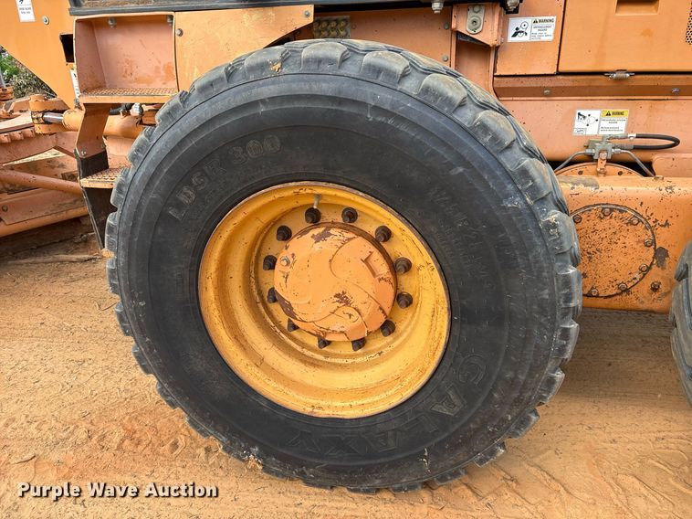 image for item DY0729 2004 Case 865 motor grader