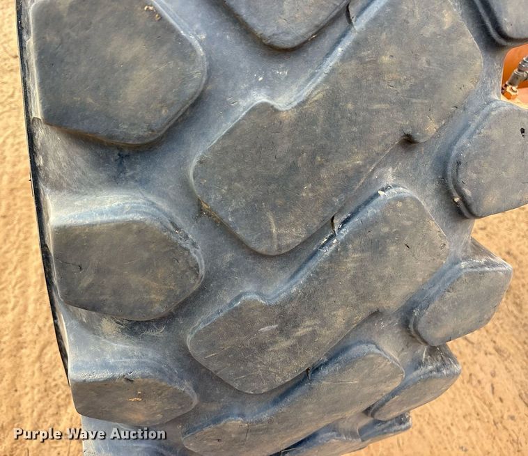 image for item DY0729 2004 Case 865 motor grader