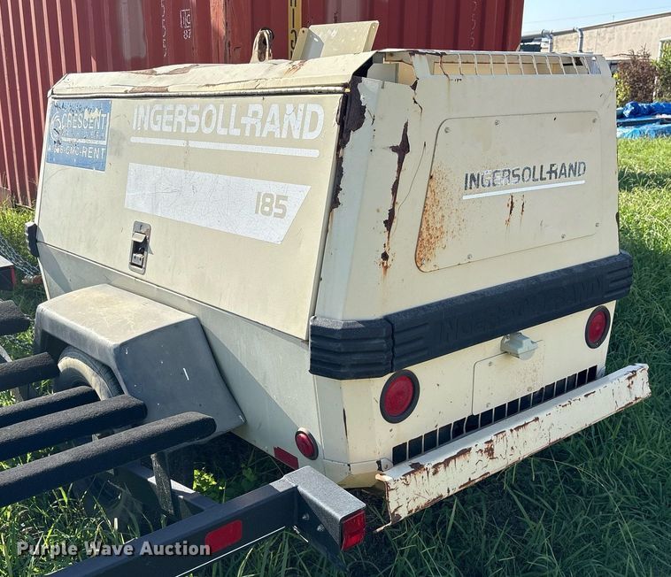 image for item DY0735 1998 Ingersoll-Rand P185WJD air compressor