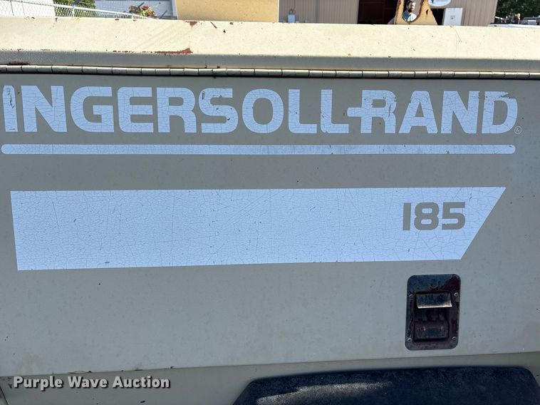 image for item DY0735 1998 Ingersoll-Rand P185WJD air compressor