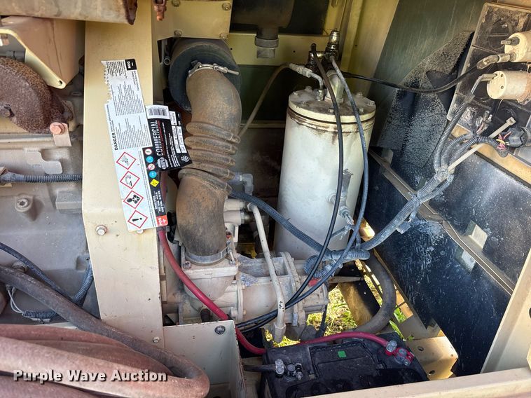 image for item DY0735 1998 Ingersoll-Rand P185WJD air compressor