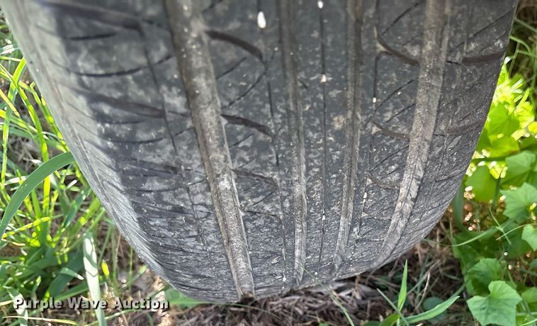 image for item DY0735 1998 Ingersoll-Rand P185WJD air compressor