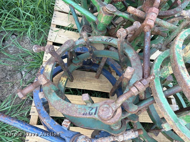 image for item DY0736 Approximately 34 pipe welding clamps