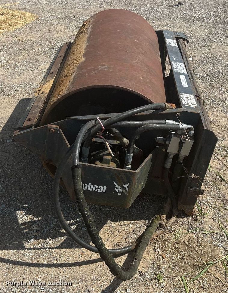 image for item DY0741 Bobcat 48