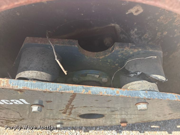 image for item DY0741 Bobcat 48