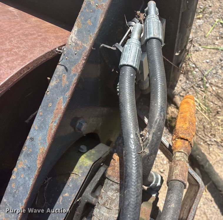 image for item DY0741 Bobcat 48