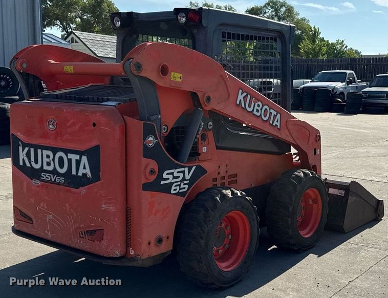 MINI CARGADOR SOBRE RUEDAS 2016 KUBOTA SSV65