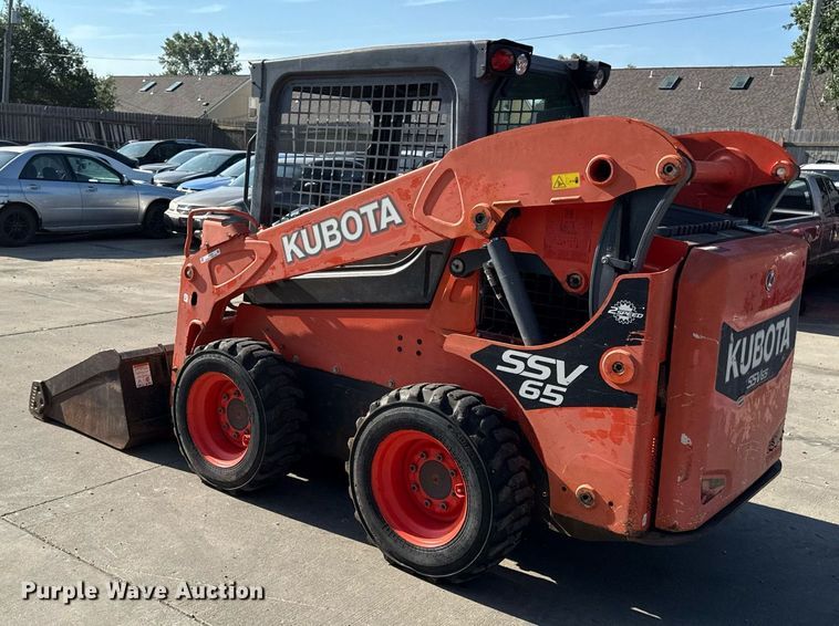 image for item DZ1478 2016 Kubota SSV65 skid steer loader
