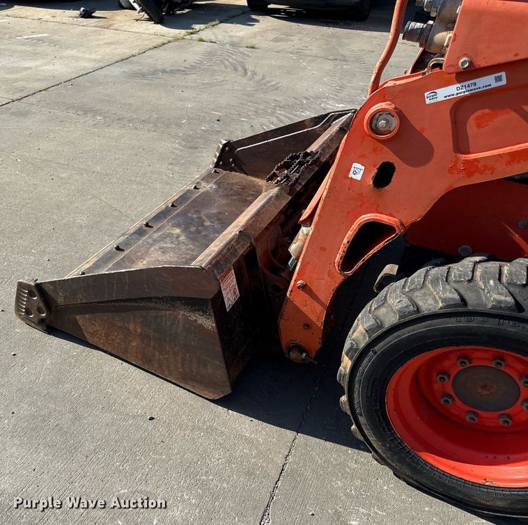 image for item DZ1478 2016 Kubota SSV65 skid steer loader