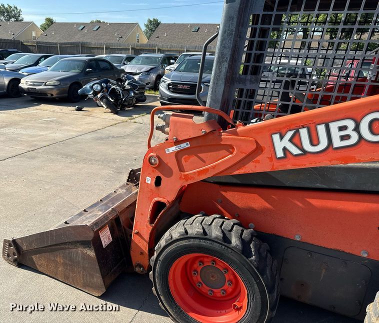 image for item DZ1478 2016 Kubota SSV65 skid steer loader