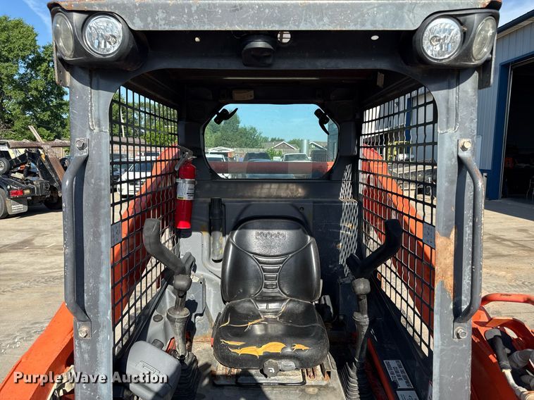 image for item DZ1478 2016 Kubota SSV65 skid steer loader