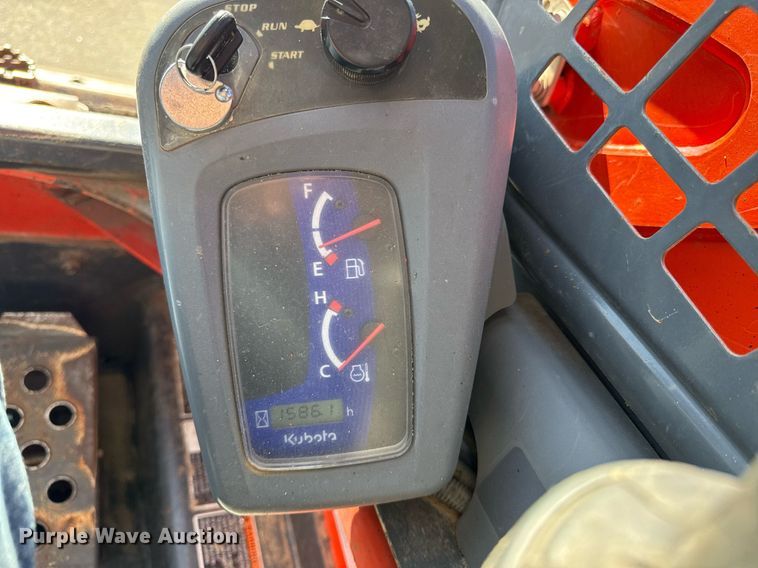 image for item DZ1478 2016 Kubota SSV65 skid steer loader