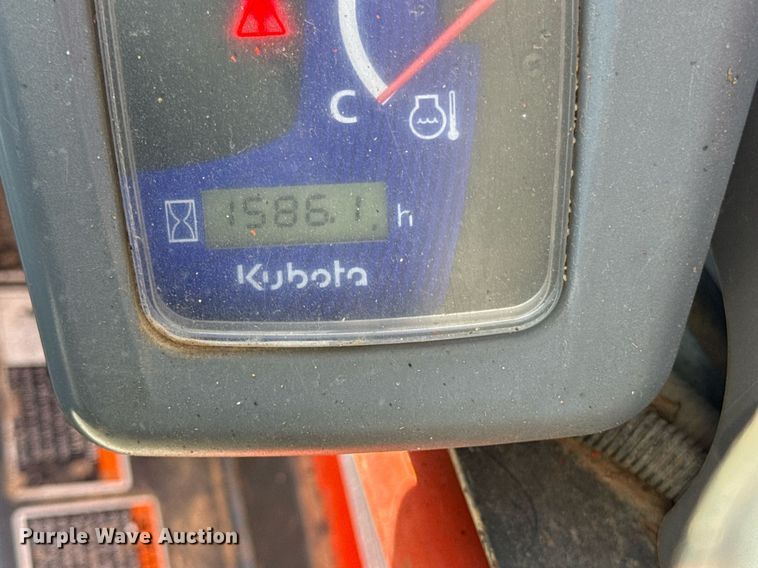 image for item DZ1478 2016 Kubota SSV65 skid steer loader