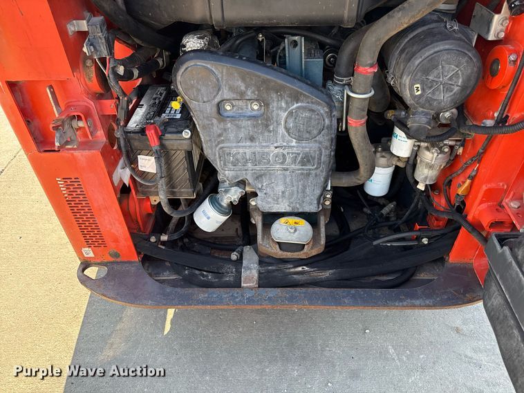 image for item DZ1478 2016 Kubota SSV65 skid steer loader