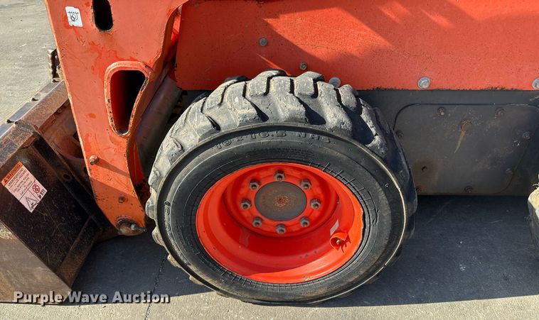 image for item DZ1478 2016 Kubota SSV65 skid steer loader