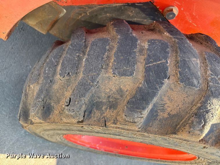 image for item DZ1478 2016 Kubota SSV65 skid steer loader