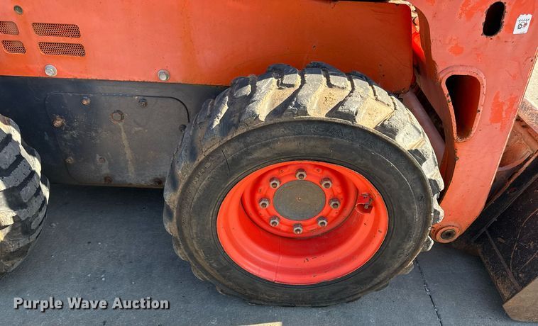 image for item DZ1478 2016 Kubota SSV65 skid steer loader