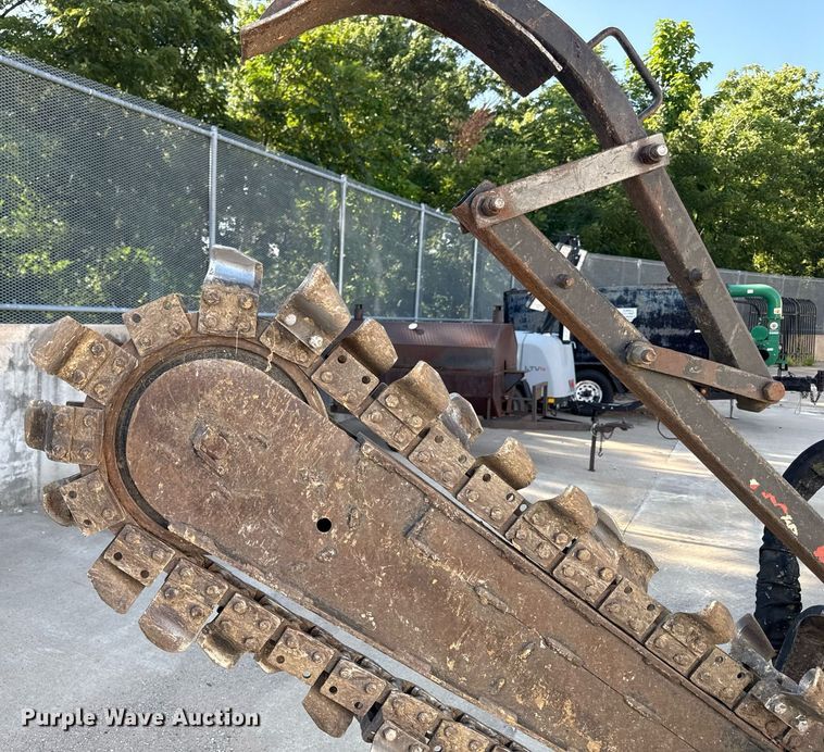 image for item DZ1480 2012 Ditch Witch RT45 trencher