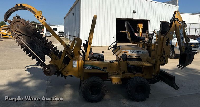 image for item DZ1481 2011 Vermeer RT450 trencher
