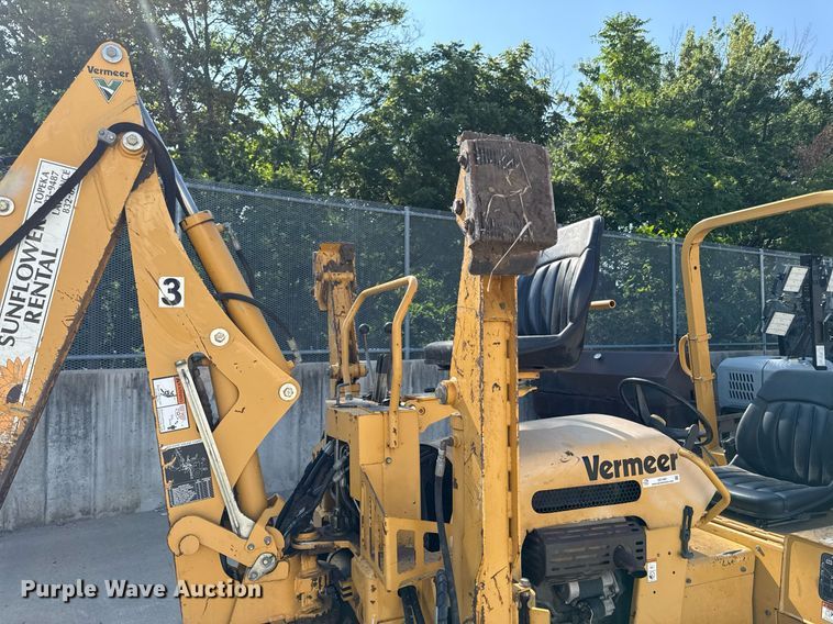 image for item DZ1481 2011 Vermeer RT450 trencher