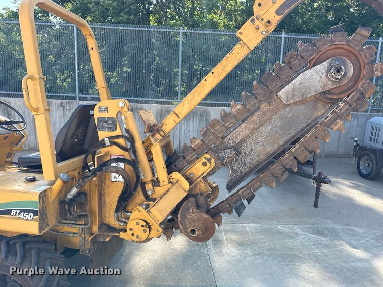 image for item DZ1481 2011 Vermeer RT450 trencher