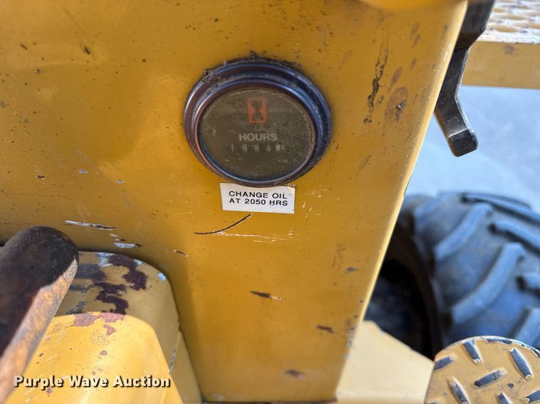 image for item DZ1481 2011 Vermeer RT450 trencher