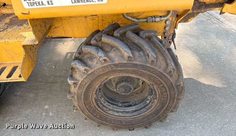 image for item DZ1481 2011 Vermeer RT450 trencher