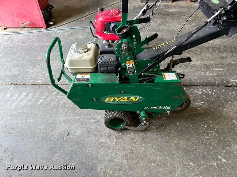image for item DZ1485 Lawn equipment