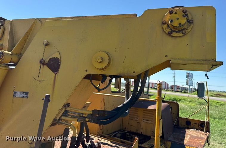 image for item DZ8637 1968 Hanson HT5A crane truck