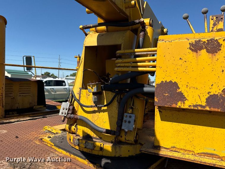 image for item DZ8637 1968 Hanson HT5A crane truck