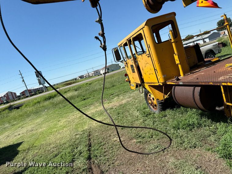 image for item DZ8637 1968 Hanson HT5A crane truck