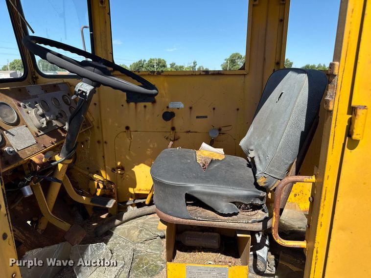 image for item DZ8637 1968 Hanson HT5A crane truck