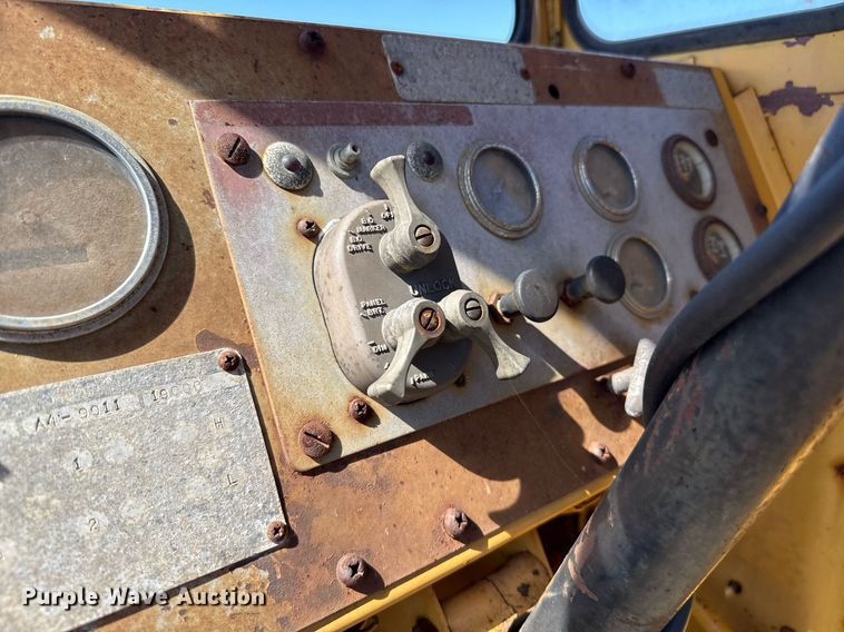 image for item DZ8637 1968 Hanson HT5A crane truck