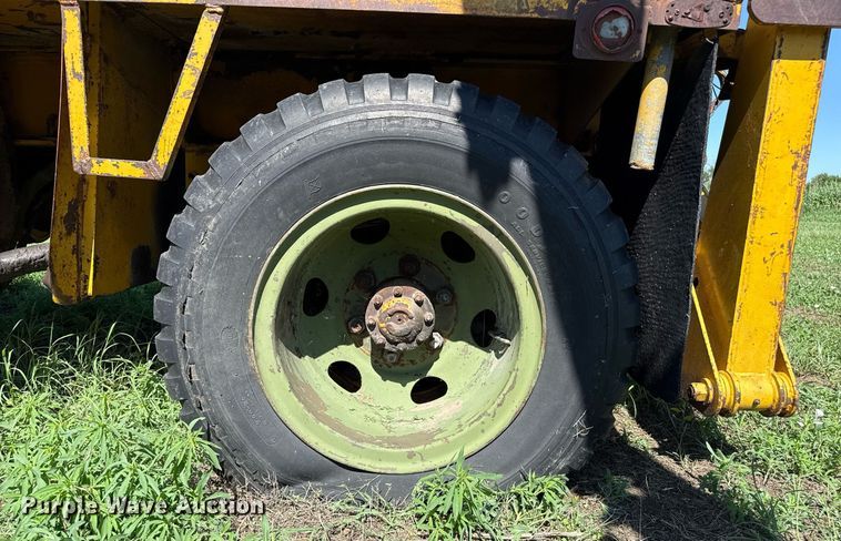 image for item DZ8637 1968 Hanson HT5A crane truck