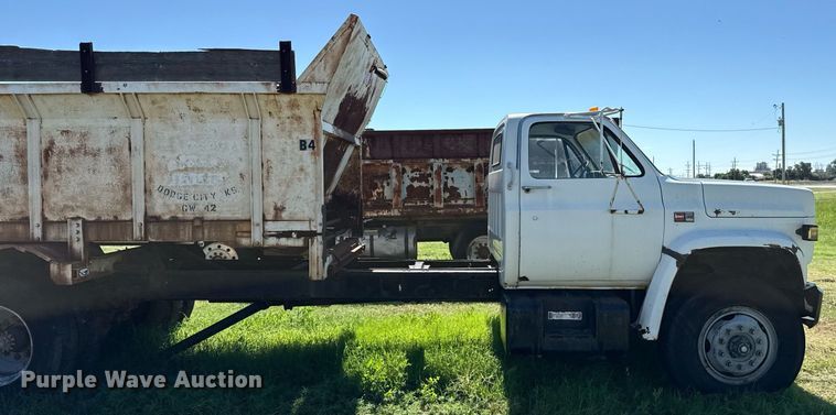 image for item DZ8638 1985 GMC C6000 manure spreader truck