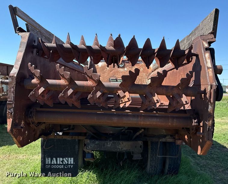 image for item DZ8638 1985 GMC C6000 manure spreader truck