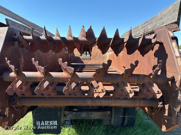 image for item DZ8638 1985 GMC C6000 manure spreader truck