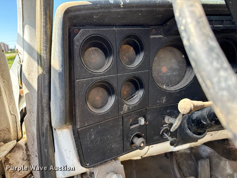 image for item DZ8638 1985 GMC C6000 manure spreader truck