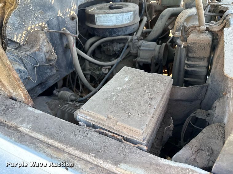 image for item DZ8638 1985 GMC C6000 manure spreader truck