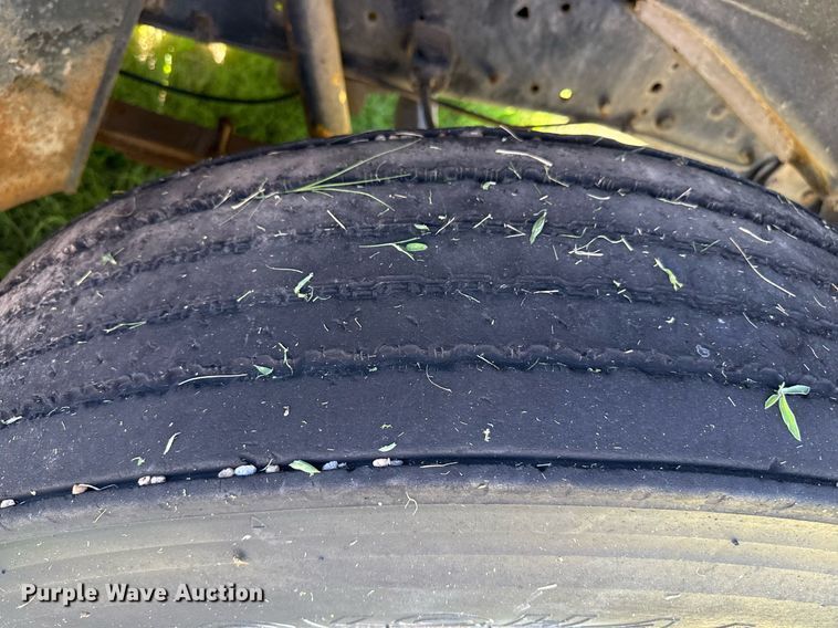 image for item DZ8638 1985 GMC C6000 manure spreader truck